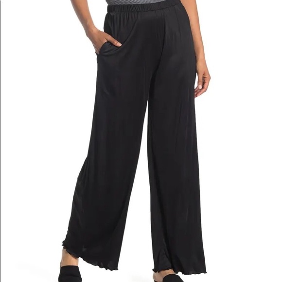 ❤️NWT THEORY Black Slinky Wide Leg Pant Size Large - Picture 1 of 5